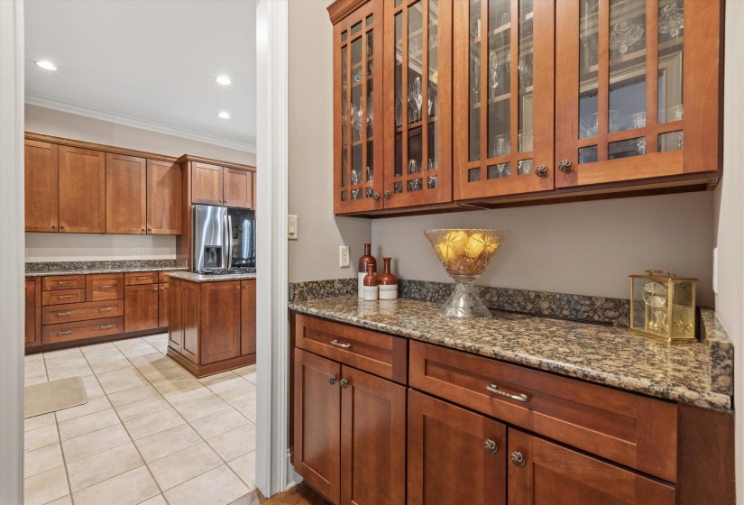 4639 PERKINS MANOR CV, Memphis, Tennessee 38117, 5 Bedroom Bedrooms, 11 Room Rooms,4.1 BathroomBathrooms,Residential,For Sale,PERKINS MANOR,0,10229358