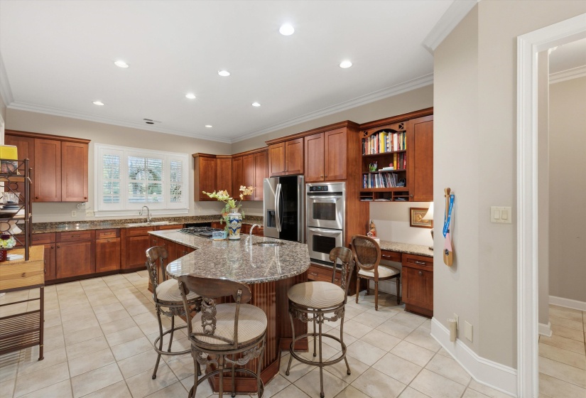 4639 PERKINS MANOR CV, Memphis, Tennessee 38117, 5 Bedroom Bedrooms, 11 Room Rooms,4.1 BathroomBathrooms,Residential,For Sale,PERKINS MANOR,0,10229358