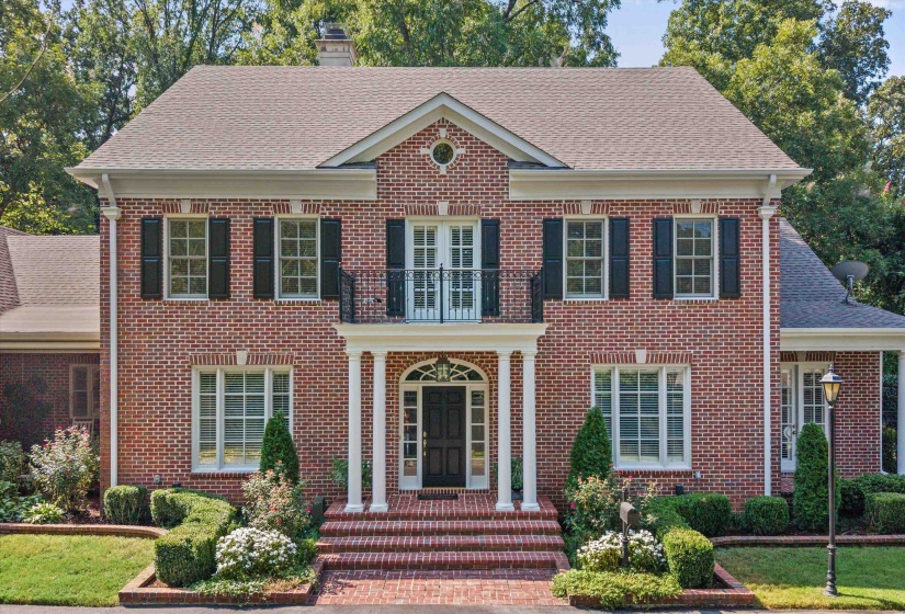 4639 PERKINS MANOR CV, Memphis, Tennessee 38117, 5 Bedroom Bedrooms, 11 Room Rooms,4.1 BathroomBathrooms,Residential,For Sale,PERKINS MANOR,0,10229358