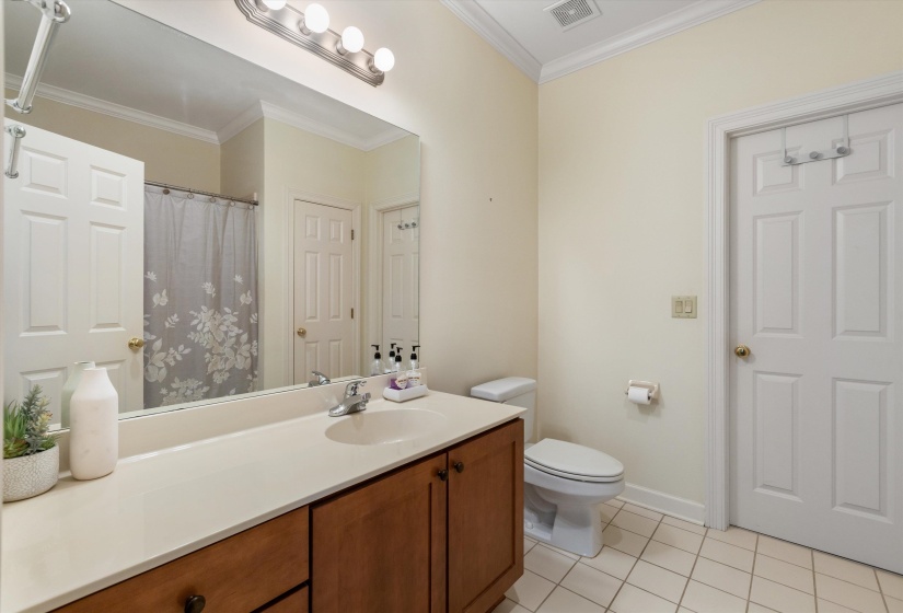 4639 PERKINS MANOR CV, Memphis, Tennessee 38117, 5 Bedroom Bedrooms, 11 Room Rooms,4.1 BathroomBathrooms,Residential,For Sale,PERKINS MANOR,0,10229358