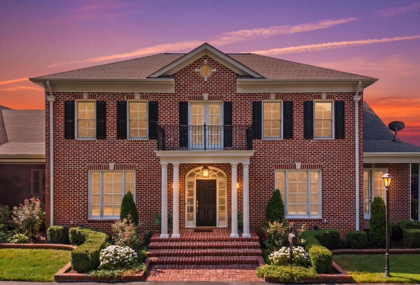 4639 PERKINS MANOR CV, Memphis, Tennessee 38117, 5 Bedroom Bedrooms, 11 Room Rooms,4.1 BathroomBathrooms,Residential,For Sale,PERKINS MANOR,0,10229358