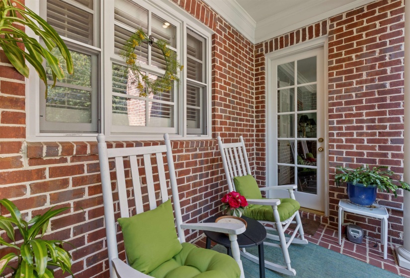 4639 PERKINS MANOR CV, Memphis, Tennessee 38117, 5 Bedroom Bedrooms, 11 Room Rooms,4.1 BathroomBathrooms,Residential,For Sale,PERKINS MANOR,0,10229358