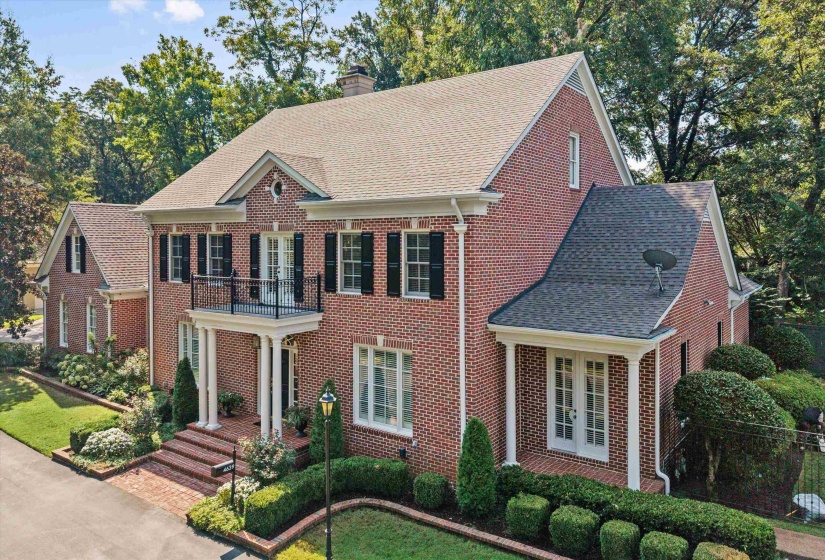 4639 PERKINS MANOR CV, Memphis, Tennessee 38117, 5 Bedroom Bedrooms, 11 Room Rooms,4.1 BathroomBathrooms,Residential,For Sale,PERKINS MANOR,0,10229358