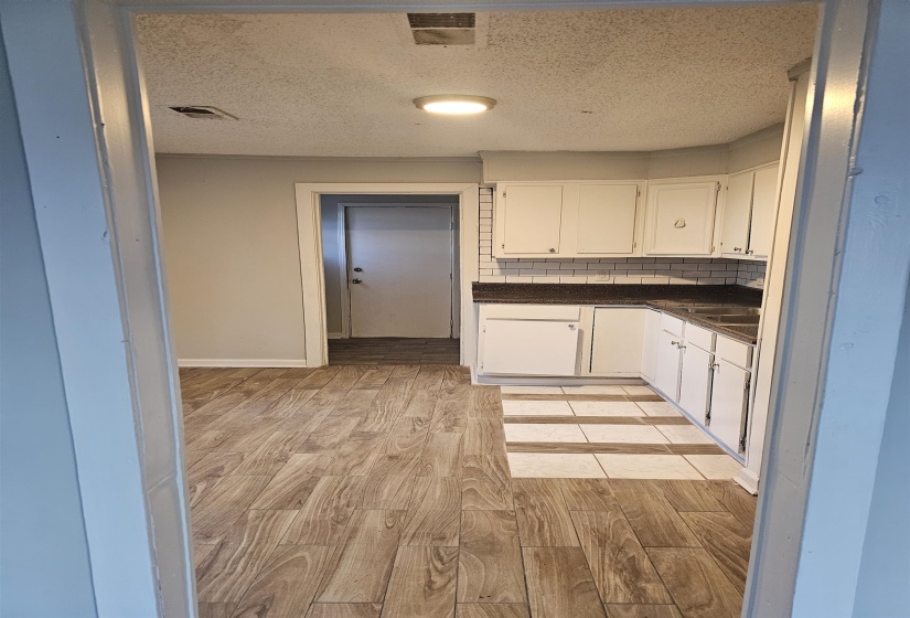 2105 FARRINGTON ST, Memphis, Tennessee 38109, 2 Bedroom Bedrooms, 2 Room Rooms,1 BathroomBathrooms,Residential,For Sale,FARRINGTON,0,10229359