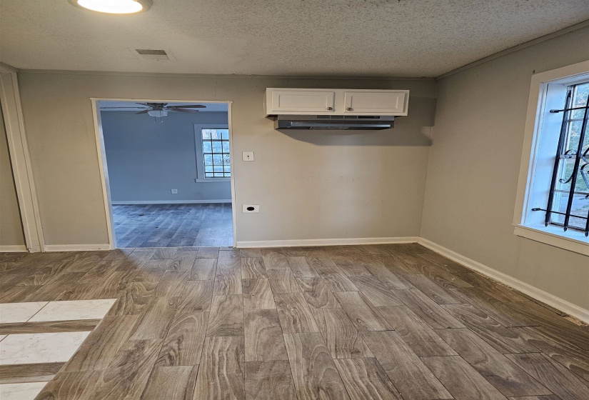 2105 FARRINGTON ST, Memphis, Tennessee 38109, 2 Bedroom Bedrooms, 2 Room Rooms,1 BathroomBathrooms,Residential,For Sale,FARRINGTON,0,10229359