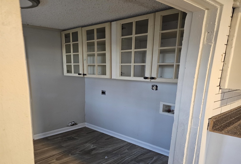 2105 FARRINGTON ST, Memphis, Tennessee 38109, 2 Bedroom Bedrooms, 2 Room Rooms,1 BathroomBathrooms,Residential,For Sale,FARRINGTON,0,10229359