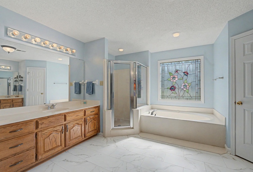 2729 SHADOW POINT CV, Memphis, Tennessee 38016, 4 Bedroom Bedrooms, 8 Room Rooms,2.1 BathroomBathrooms,Residential,For Sale,SHADOW POINT,0,10229360