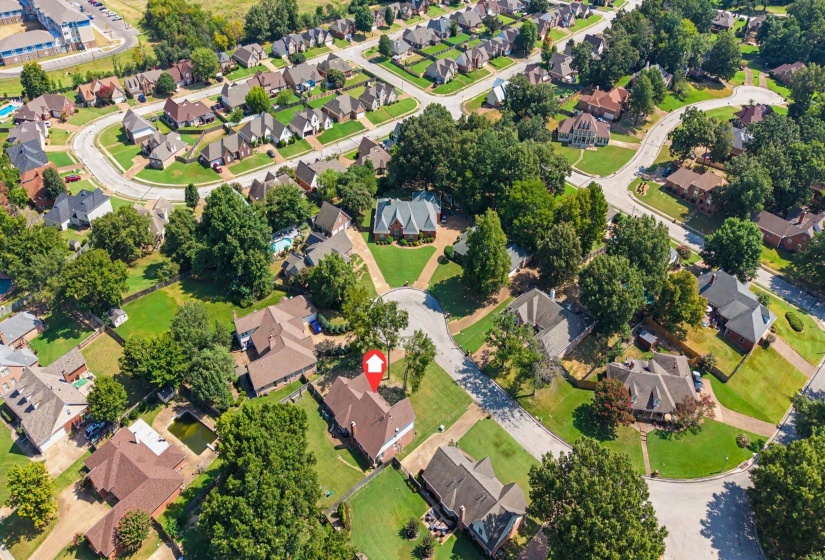 2729 SHADOW POINT CV, Memphis, Tennessee 38016, 4 Bedroom Bedrooms, 8 Room Rooms,2.1 BathroomBathrooms,Residential,For Sale,SHADOW POINT,0,10229360