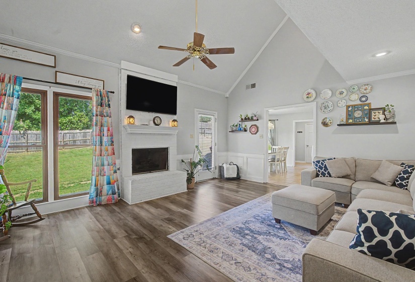 2729 SHADOW POINT CV, Memphis, Tennessee 38016, 4 Bedroom Bedrooms, 8 Room Rooms,2.1 BathroomBathrooms,Residential,For Sale,SHADOW POINT,0,10229360