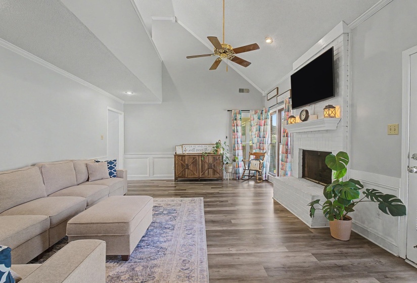 2729 SHADOW POINT CV, Memphis, Tennessee 38016, 4 Bedroom Bedrooms, 8 Room Rooms,2.1 BathroomBathrooms,Residential,For Sale,SHADOW POINT,0,10229360