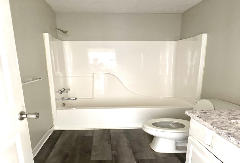 8 CHANNING LOOP, Brownsville, Tennessee 38012, 3 Bedroom Bedrooms, 5 Room Rooms,2 BathroomBathrooms,Residential,For Sale,CHANNING,0,10229362