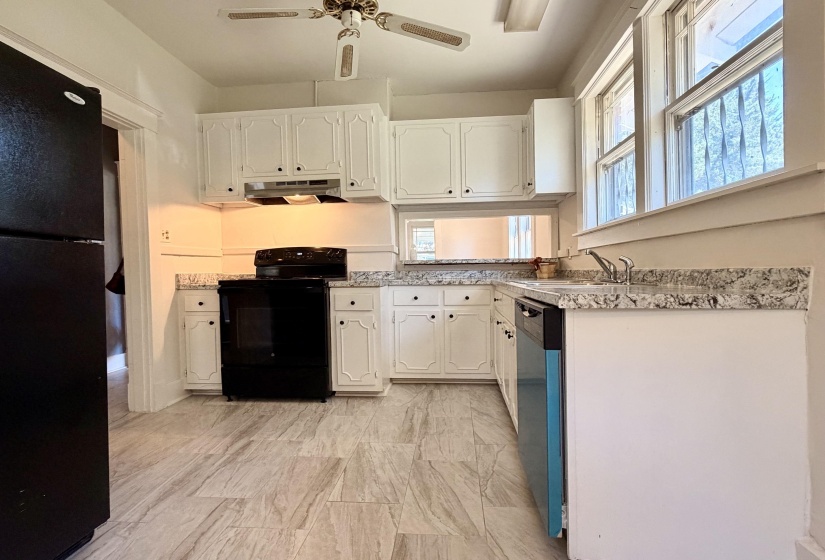 1701 FAXON AVE, Memphis, Tennessee 38112, 2 Bedroom Bedrooms, 5 Room Rooms,1 BathroomBathrooms,Residential,For Sale,FAXON,0,10229365