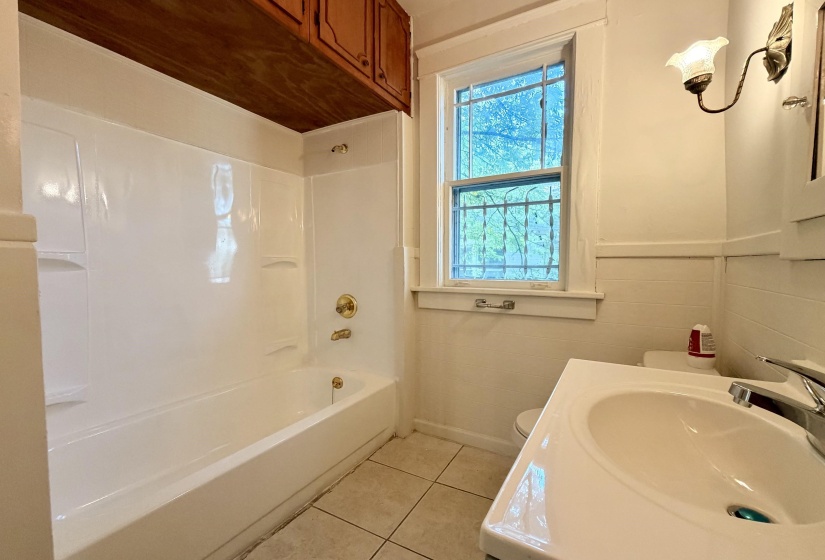 1701 FAXON AVE, Memphis, Tennessee 38112, 2 Bedroom Bedrooms, 5 Room Rooms,1 BathroomBathrooms,Residential,For Sale,FAXON,0,10229365