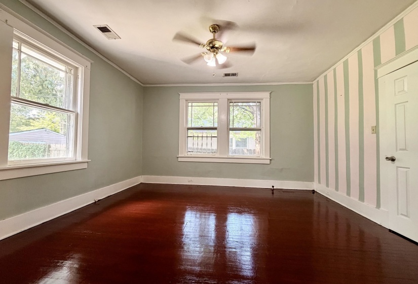 1701 FAXON AVE, Memphis, Tennessee 38112, 2 Bedroom Bedrooms, 5 Room Rooms,1 BathroomBathrooms,Residential,For Sale,FAXON,0,10229365
