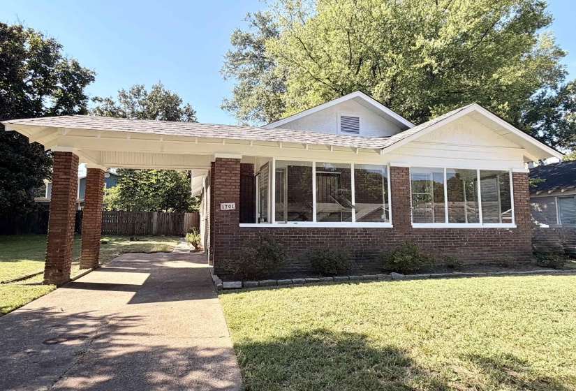 1701 FAXON AVE, Memphis, Tennessee 38112, 2 Bedroom Bedrooms, 5 Room Rooms,1 BathroomBathrooms,Residential,For Sale,FAXON,0,10229365