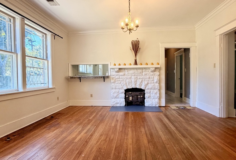 1701 FAXON AVE, Memphis, Tennessee 38112, 2 Bedroom Bedrooms, 5 Room Rooms,1 BathroomBathrooms,Residential,For Sale,FAXON,0,10229365