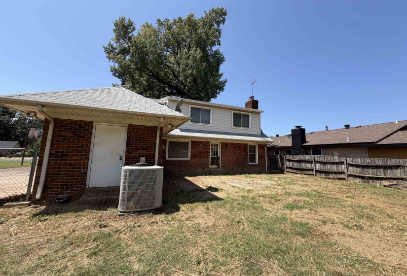 3410 EMERALD ST, Memphis, Tennessee 38115, 4 Bedroom Bedrooms, 9 Room Rooms,2 BathroomBathrooms,Residential,For Sale,EMERALD,0,10229368