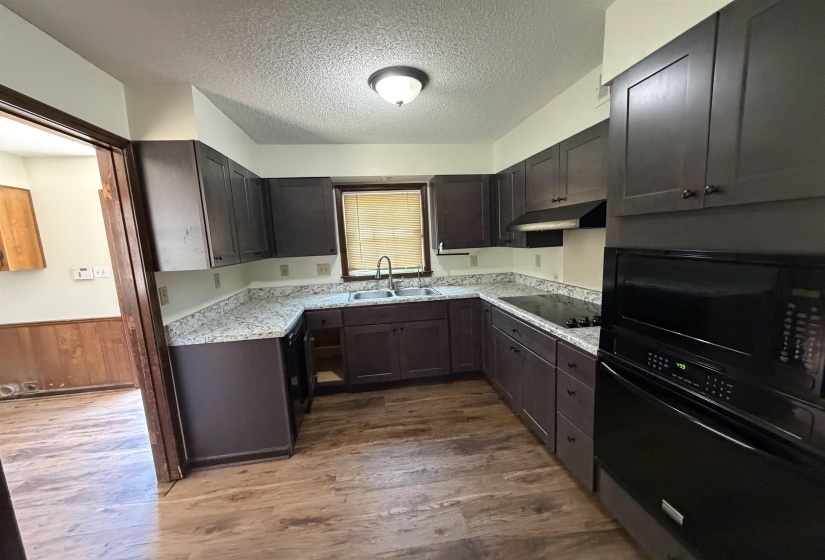3410 EMERALD ST, Memphis, Tennessee 38115, 4 Bedroom Bedrooms, 9 Room Rooms,2 BathroomBathrooms,Residential,For Sale,EMERALD,0,10229368