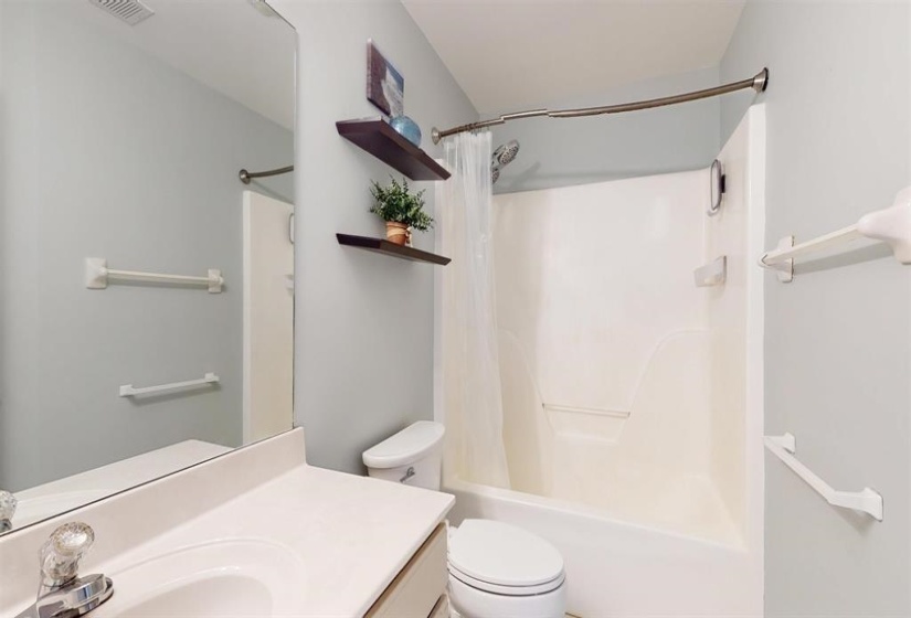 195 CROSS POINT DR, Collierville, Tennessee 38017, 4 Bedroom Bedrooms, 4 Room Rooms,2 BathroomBathrooms,Rental Properties,For Sale,CROSS POINT,0,10229388