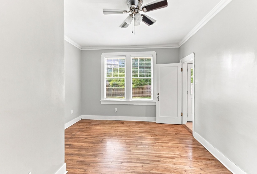 961 BARKSDALE ST, Memphis, Tennessee 38107, 3 Bedroom Bedrooms, 7 Room Rooms,2 BathroomBathrooms,Residential,For Sale,BARKSDALE,0,10229373