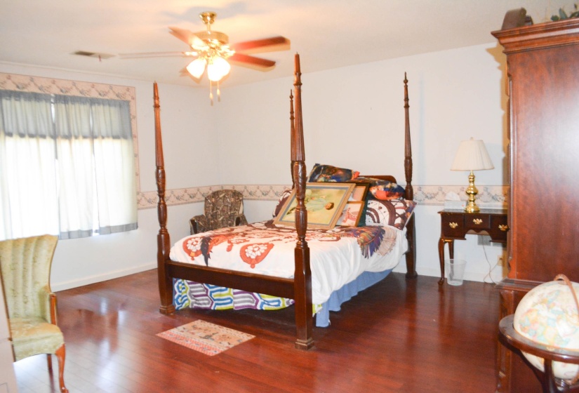 3817 AARON CV, Bartlett, Tennessee 38135, 5 Bedroom Bedrooms, 8 Room Rooms,3 BathroomBathrooms,Residential,For Sale,AARON,0,10229375