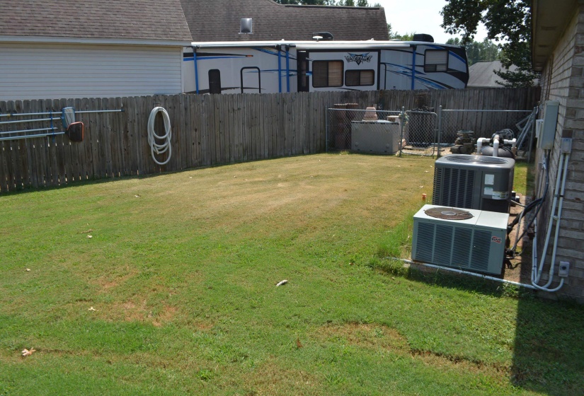 3817 AARON CV, Bartlett, Tennessee 38135, 5 Bedroom Bedrooms, 8 Room Rooms,3 BathroomBathrooms,Residential,For Sale,AARON,0,10229375
