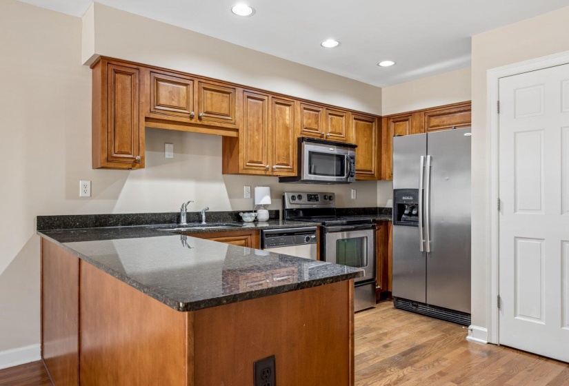 1685 REGENTS PARK DR, Memphis, Tennessee 38104, 2 Bedroom Bedrooms, 5 Room Rooms,1.1 BathroomBathrooms,Residential,For Sale,REGENTS PARK,0,10229377