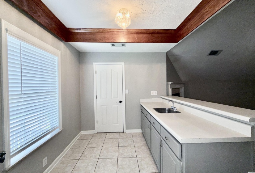 271 MEADOWLAND DR, Drummonds, Tennessee 38023, 6 Bedroom Bedrooms, 10 Room Rooms,3.1 BathroomBathrooms,Residential,For Sale,MEADOWLAND,0,10229383