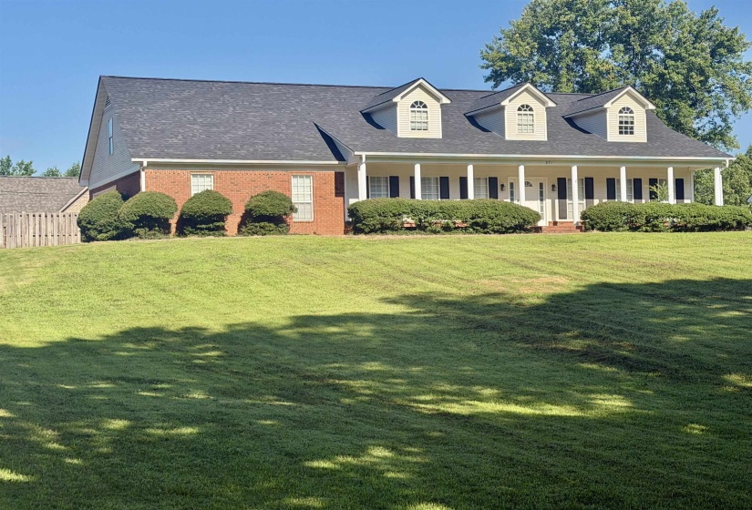 271 MEADOWLAND DR, Drummonds, Tennessee 38023, 6 Bedroom Bedrooms, 10 Room Rooms,3.1 BathroomBathrooms,Residential,For Sale,MEADOWLAND,0,10229383