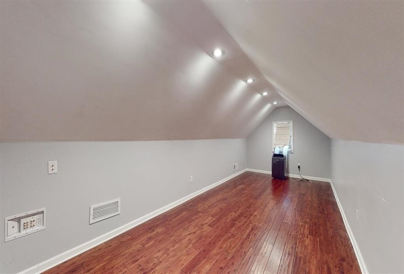 195 CROSS POINT DR, Collierville, Tennessee 38017, 4 Bedroom Bedrooms, 6 Room Rooms,2 BathroomBathrooms,Residential,For Sale,CROSS POINT,0,10229389