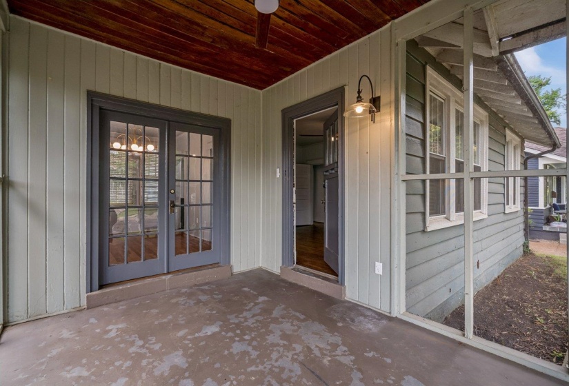 2095 WASHINGTON AVE, Memphis, Tennessee 38104, 2 Bedroom Bedrooms, 5 Room Rooms,1 BathroomBathrooms,Rental Properties,For Sale,WASHINGTON,0,10229401