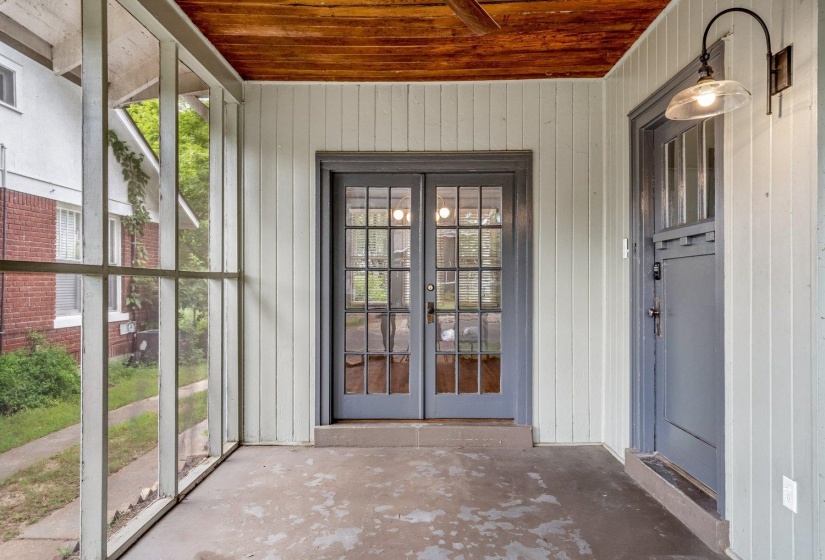2095 WASHINGTON AVE, Memphis, Tennessee 38104, 2 Bedroom Bedrooms, 5 Room Rooms,1 BathroomBathrooms,Rental Properties,For Sale,WASHINGTON,0,10229401