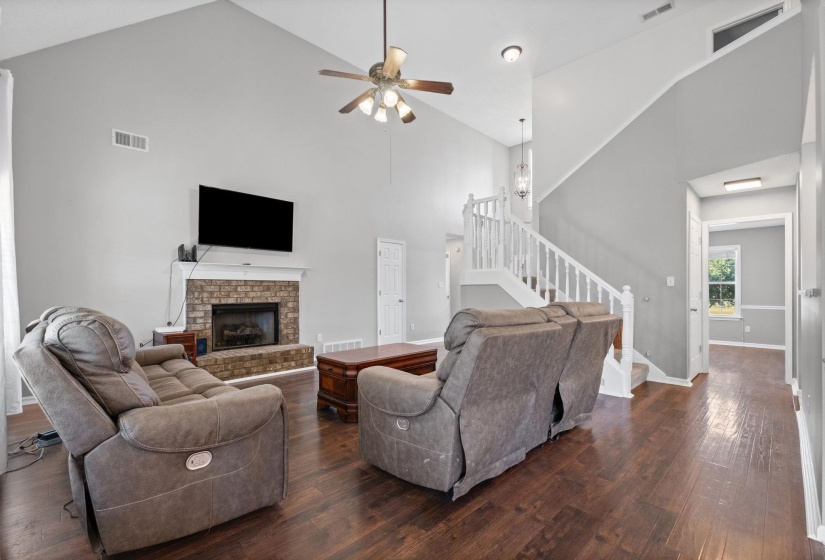 713 ELIZABETH DR, Atoka, Tennessee 38004, 5 Bedroom Bedrooms, 9 Room Rooms,3 BathroomBathrooms,Residential,For Sale,ELIZABETH,0,10229392