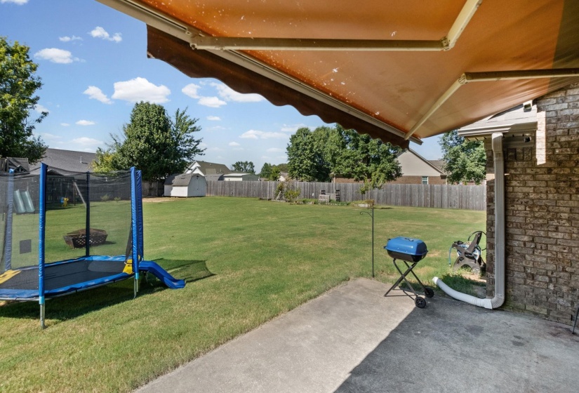 713 ELIZABETH DR, Atoka, Tennessee 38004, 5 Bedroom Bedrooms, 9 Room Rooms,3 BathroomBathrooms,Residential,For Sale,ELIZABETH,0,10229392