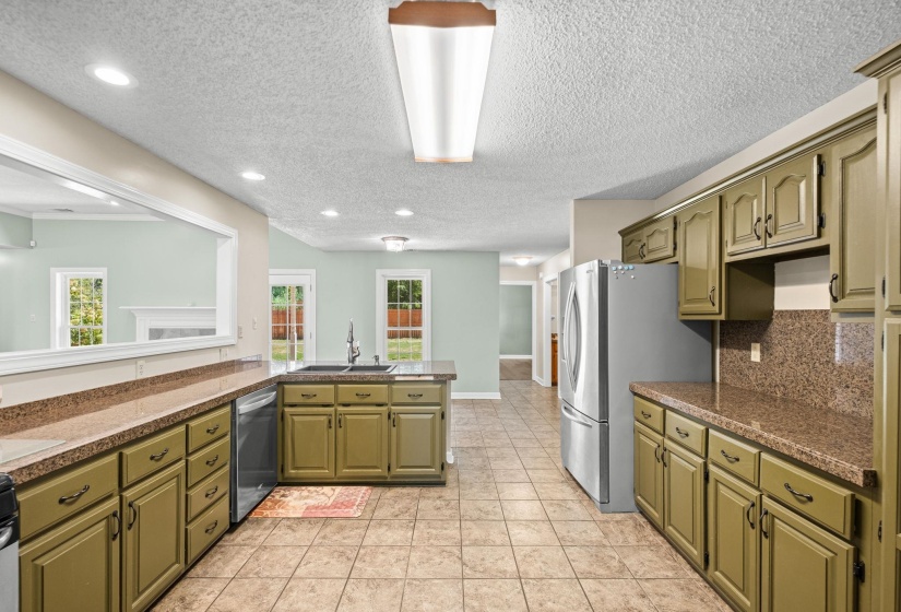 371 BRIERHEDGE RD, Covington, Tennessee 38019, 3 Bedroom Bedrooms, 8 Room Rooms,2.1 BathroomBathrooms,Residential,For Sale,BRIERHEDGE,0,10229393