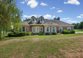 371 BRIERHEDGE RD, Covington, Tennessee 38019, 3 Bedroom Bedrooms, 8 Room Rooms,2.1 BathroomBathrooms,Residential,For Sale,BRIERHEDGE,0,10229393 371 BRIERHEDGE RD, Covington, Tennessee 38019, 3 Bedroom Bedrooms, 8 Room Rooms,2.1 BathroomBathrooms,Residential,For Sale,BRIERHEDGE,0,10229393