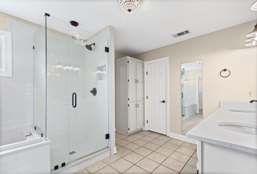 371 BRIERHEDGE RD, Covington, Tennessee 38019, 3 Bedroom Bedrooms, 8 Room Rooms,2.1 BathroomBathrooms,Residential,For Sale,BRIERHEDGE,0,10229393