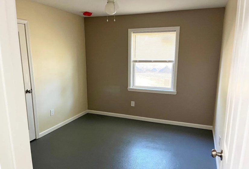 5255 BROKEN OAK DR, Unincorporated, Tennessee 38127, 3 Bedroom Bedrooms, 5 Room Rooms,1 BathroomBathrooms,Residential,For Sale,BROKEN OAK,0,10229394