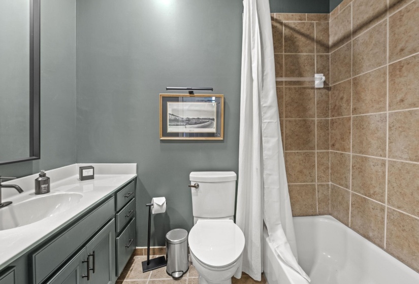 127 CAROLINA AVE, Memphis, Tennessee 38103, 2 Bedroom Bedrooms, 5 Room Rooms,2.1 BathroomBathrooms,Residential,For Sale,CAROLINA,0,10229395