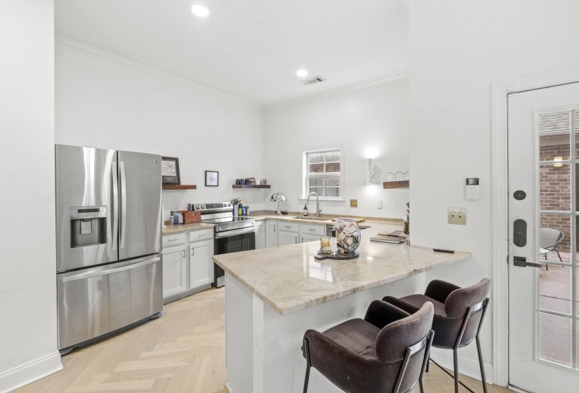 127 CAROLINA AVE, Memphis, Tennessee 38103, 2 Bedroom Bedrooms, 5 Room Rooms,2.1 BathroomBathrooms,Residential,For Sale,CAROLINA,0,10229395