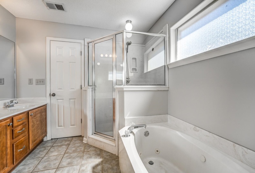 40 HANNAH CV, Oakland, Tennessee 38068, 3 Bedroom Bedrooms, 6 Room Rooms,2.1 BathroomBathrooms,Residential,For Sale,HANNAH,0,10229396