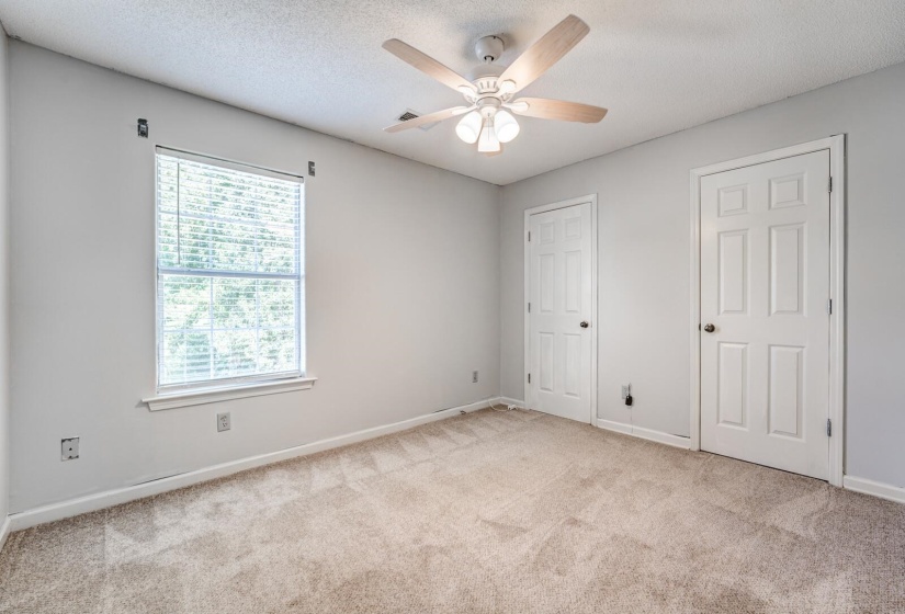 40 HANNAH CV, Oakland, Tennessee 38068, 3 Bedroom Bedrooms, 6 Room Rooms,2.1 BathroomBathrooms,Residential,For Sale,HANNAH,0,10229396