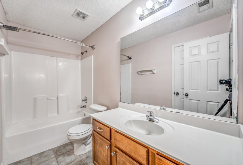 40 HANNAH CV, Oakland, Tennessee 38068, 3 Bedroom Bedrooms, 6 Room Rooms,2.1 BathroomBathrooms,Residential,For Sale,HANNAH,0,10229396
