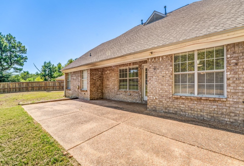 40 HANNAH CV, Oakland, Tennessee 38068, 3 Bedroom Bedrooms, 6 Room Rooms,2.1 BathroomBathrooms,Residential,For Sale,HANNAH,0,10229396