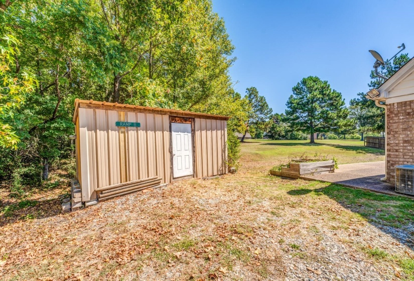 40 HANNAH CV, Oakland, Tennessee 38068, 3 Bedroom Bedrooms, 6 Room Rooms,2.1 BathroomBathrooms,Residential,For Sale,HANNAH,0,10229396