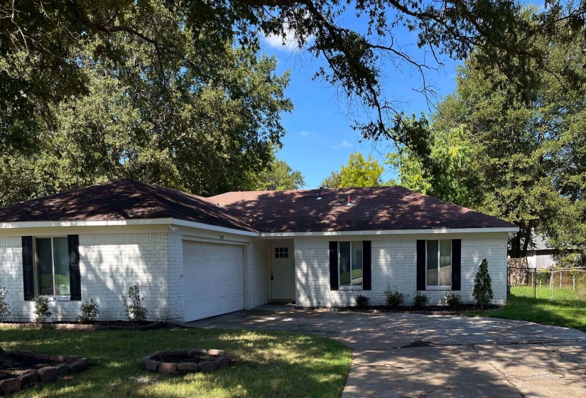 709 BELMONT DR, West Memphis, Arkansas 72301, 4 Bedroom Bedrooms, 8 Room Rooms,2 BathroomBathrooms,Residential,For Sale,BELMONT,0,10229397