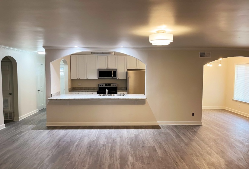 709 BELMONT DR, West Memphis, Arkansas 72301, 4 Bedroom Bedrooms, 8 Room Rooms,2 BathroomBathrooms,Residential,For Sale,BELMONT,0,10229397