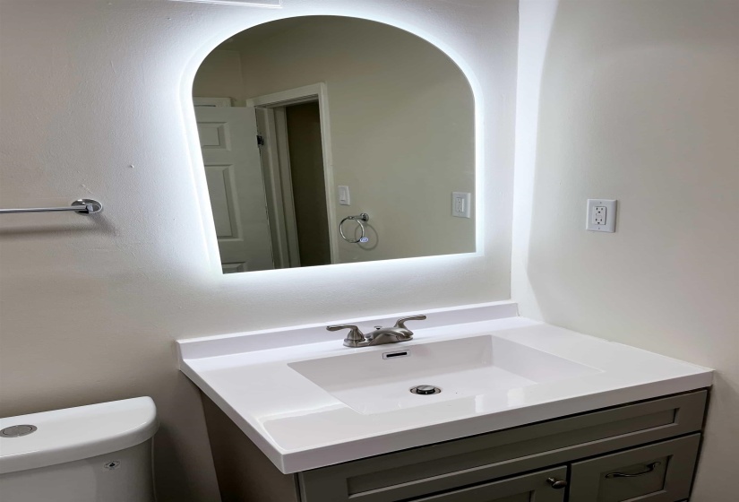 709 BELMONT DR, West Memphis, Arkansas 72301, 4 Bedroom Bedrooms, 8 Room Rooms,2 BathroomBathrooms,Residential,For Sale,BELMONT,0,10229397