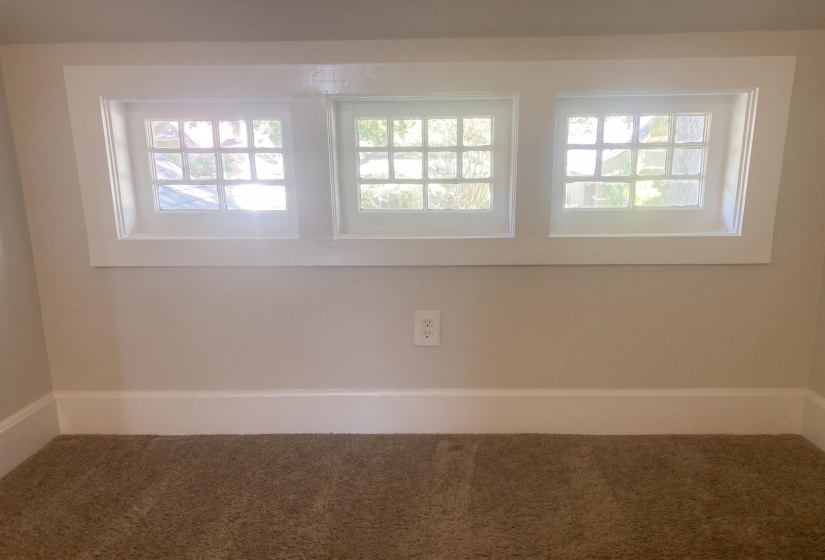 449 GARLAND ST, Memphis, Tennessee 38104, 4 Bedroom Bedrooms, 10 Room Rooms,2 BathroomBathrooms,Residential,For Sale,GARLAND,0,10229400
