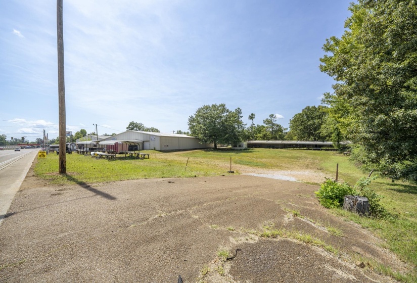 3465 HIGHWAY 64 HWY, Crump, Tennessee 38327, 0 , 0 ,0,Commercial/industrial,For Sale,HIGHWAY 64,0,10229403